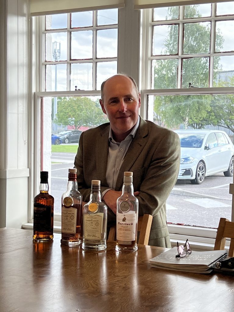 G&M家族成員Stephen Rankin,同時也是Director of Prestige,親自帶著大家品飲多款美酒,並告知G&M裝瓶的關鍵。